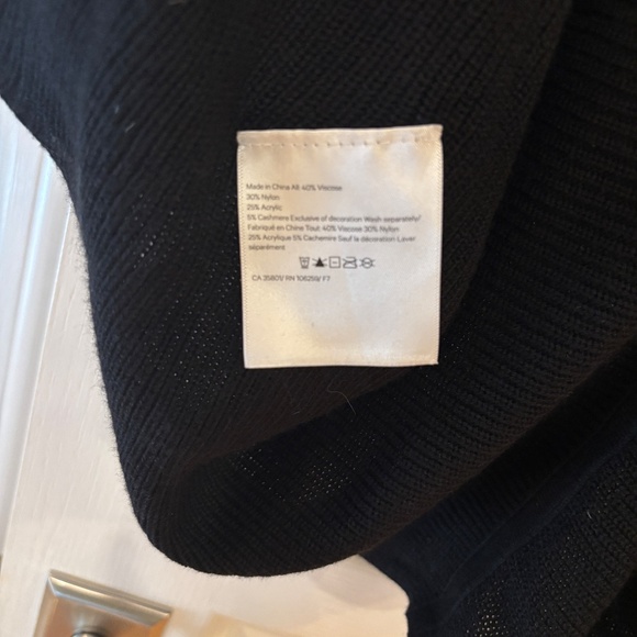 LULULEMON WOMEN'S SIZE SMALL BLACK WRAP KNIT DOLMAN SLEEVES COCOON BACK - Picture 3 of 5